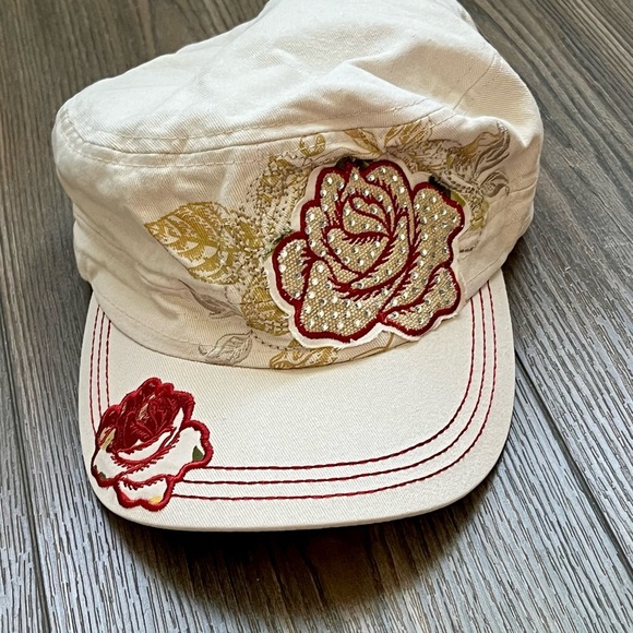 Floral Embroidered Cap - Picture 9 of 9